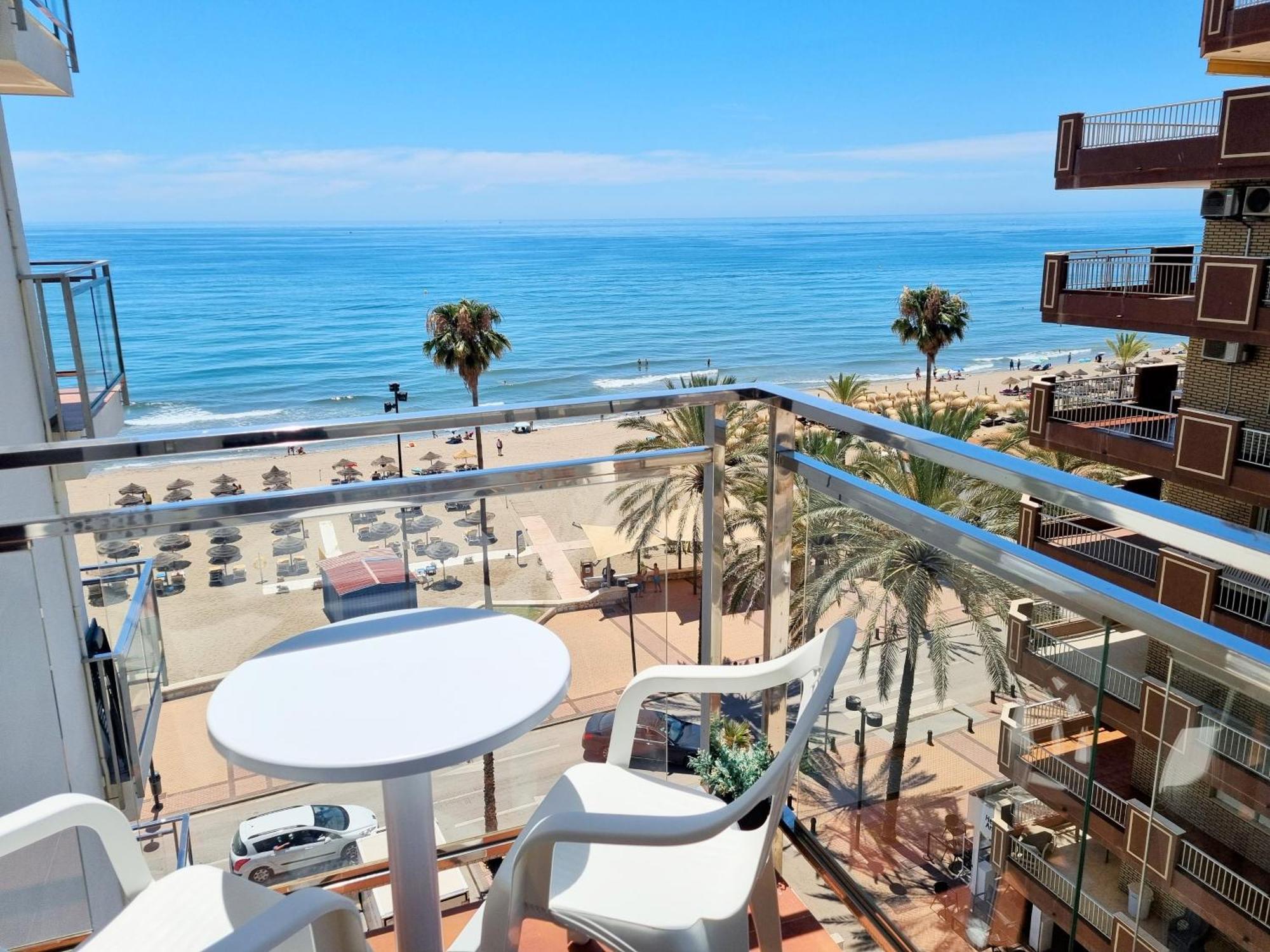 Barbados Beach And Pool Apartment Fuengirola Exterior foto